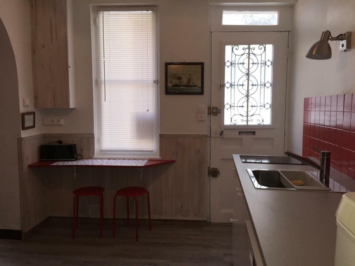Chez Annette Apartment องเฟลอร์ ภายนอก รูปภาพ